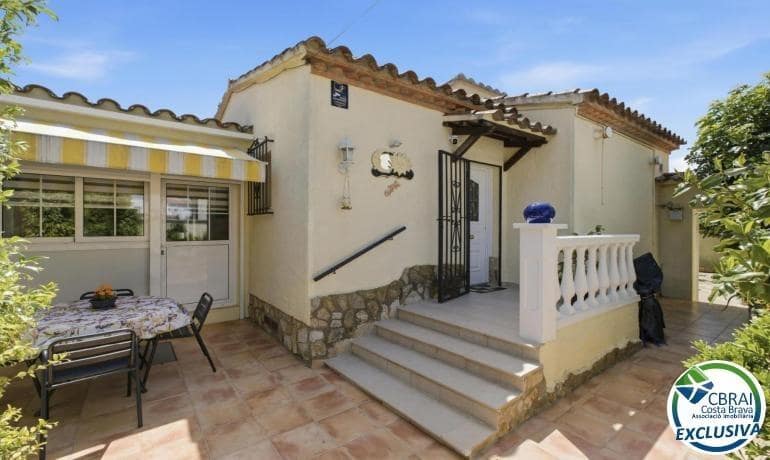 2 sypialnia Willa na sprzedaż w Empuriabrava z garażem - 307 000 € (Ref: 10075638)