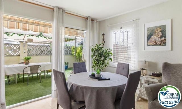 2 sypialnia Willa na sprzedaż w Empuriabrava, Castelló d'Empúries z garażem - 307 000 € (Ref: 10075638)