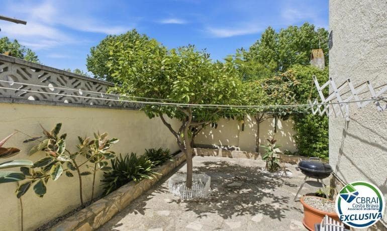 2 sypialnia Willa na sprzedaż w Empuriabrava z garażem - 307 000 € (Ref: 10075638)