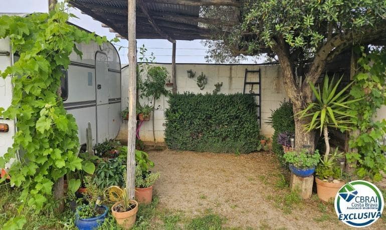 Ubebygd land til salgs i Figueres - € 75 000 (Ref: 10081202)