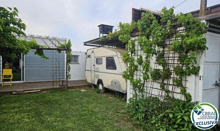 Ubebygd land til salgs i Figueres - € 75 000 (Ref: 10081202)