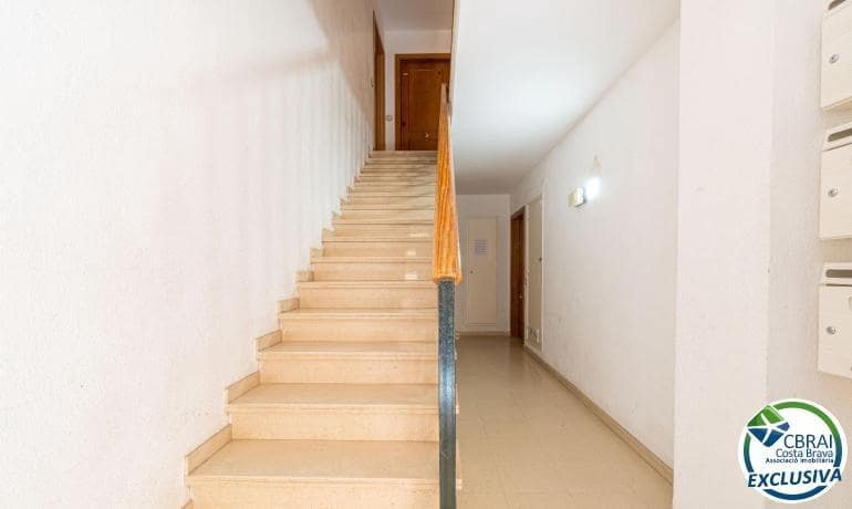 2 sypialnia Apartament na sprzedaż w Empuriabrava z basenem - 195 000 € (Ref: 10086120)
