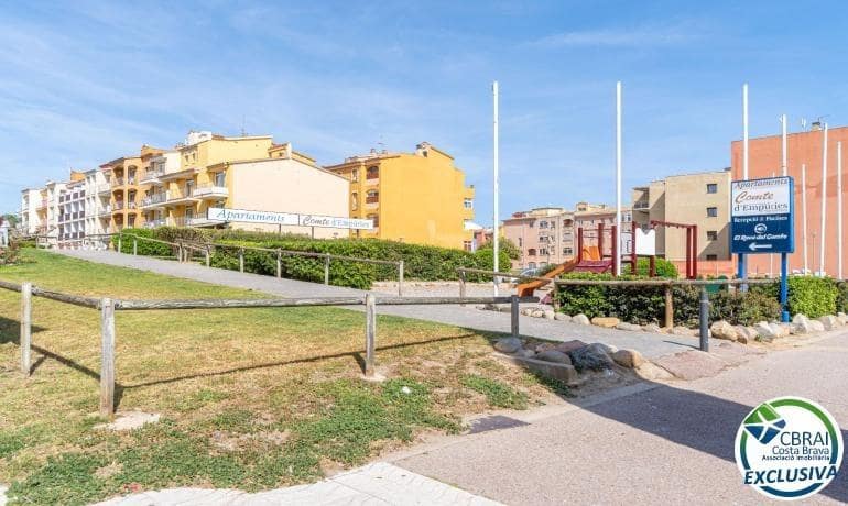 2 sypialnia Apartament na sprzedaż w Empuriabrava z basenem - 195 000 € (Ref: 10086120)