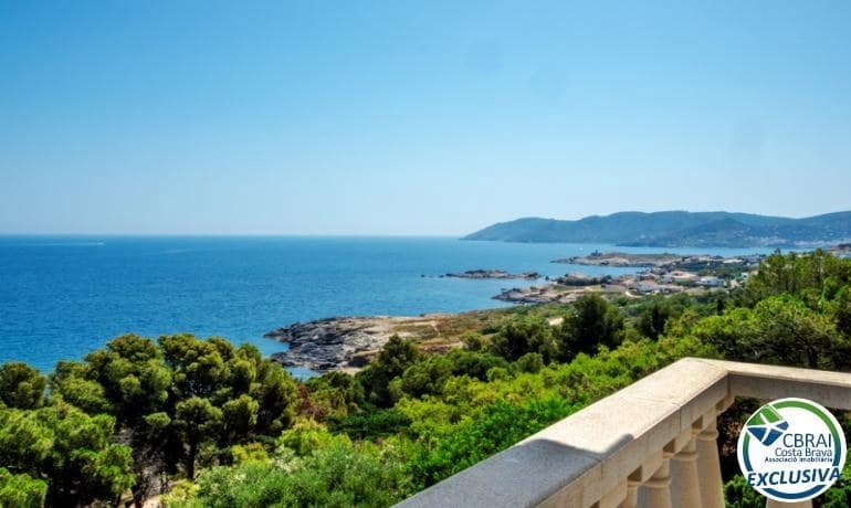 4 quarto Moradia para venda em Llanca com piscina garagem - 575 000 € (Ref: 10094622)