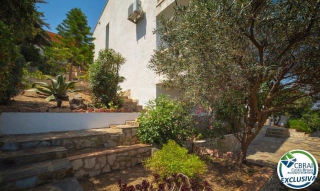 4 quarto Moradia para venda em Llançà com piscina garagem - 575 000 € (Ref: 10094622)