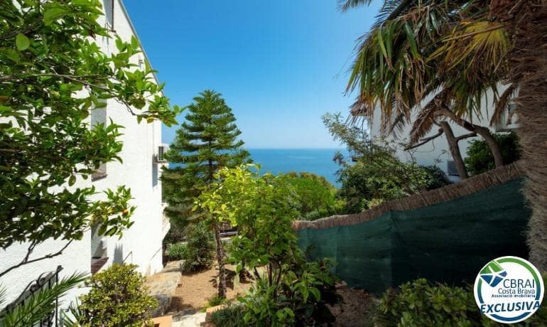 4 quarto Moradia para venda em Llanca com piscina garagem - 575 000 € (Ref: 10094622)