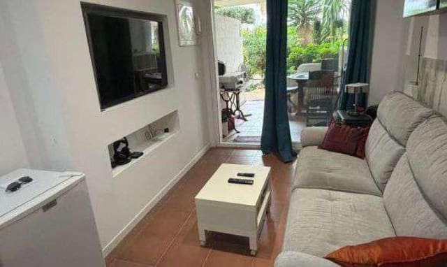 Apartamento de 2 habitaciones en Santa Margarida, Roses en venta con piscina - 179.000 € (Ref: 10098390)