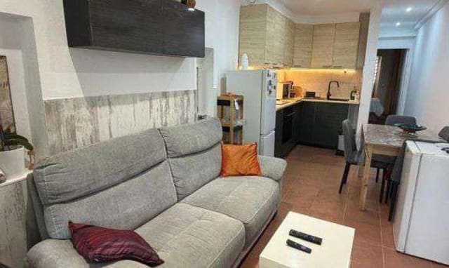 Apartamento de 2 habitaciones en Santa Margarida, Roses en venta con piscina - 179.000 € (Ref: 10098390)