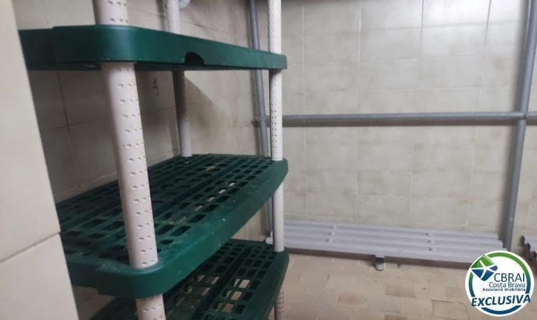 Komercyjne na sprzedaż w Empuriabrava - 144 000 € (Ref: 10100433)