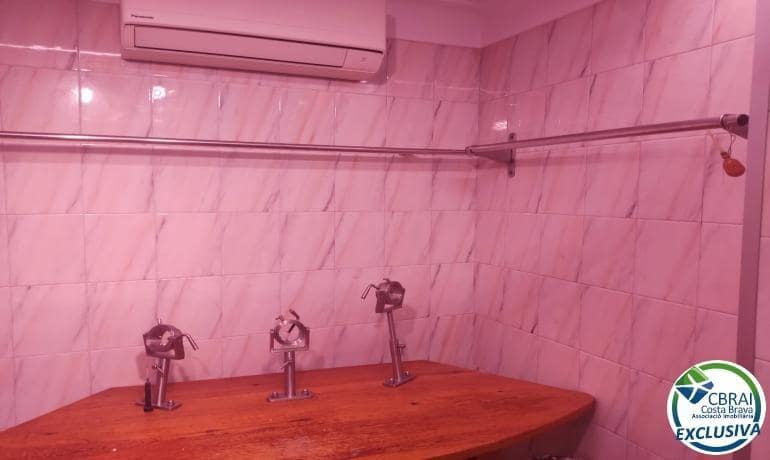 Komercyjne na sprzedaż w Empuriabrava - 144 000 € (Ref: 10100433)