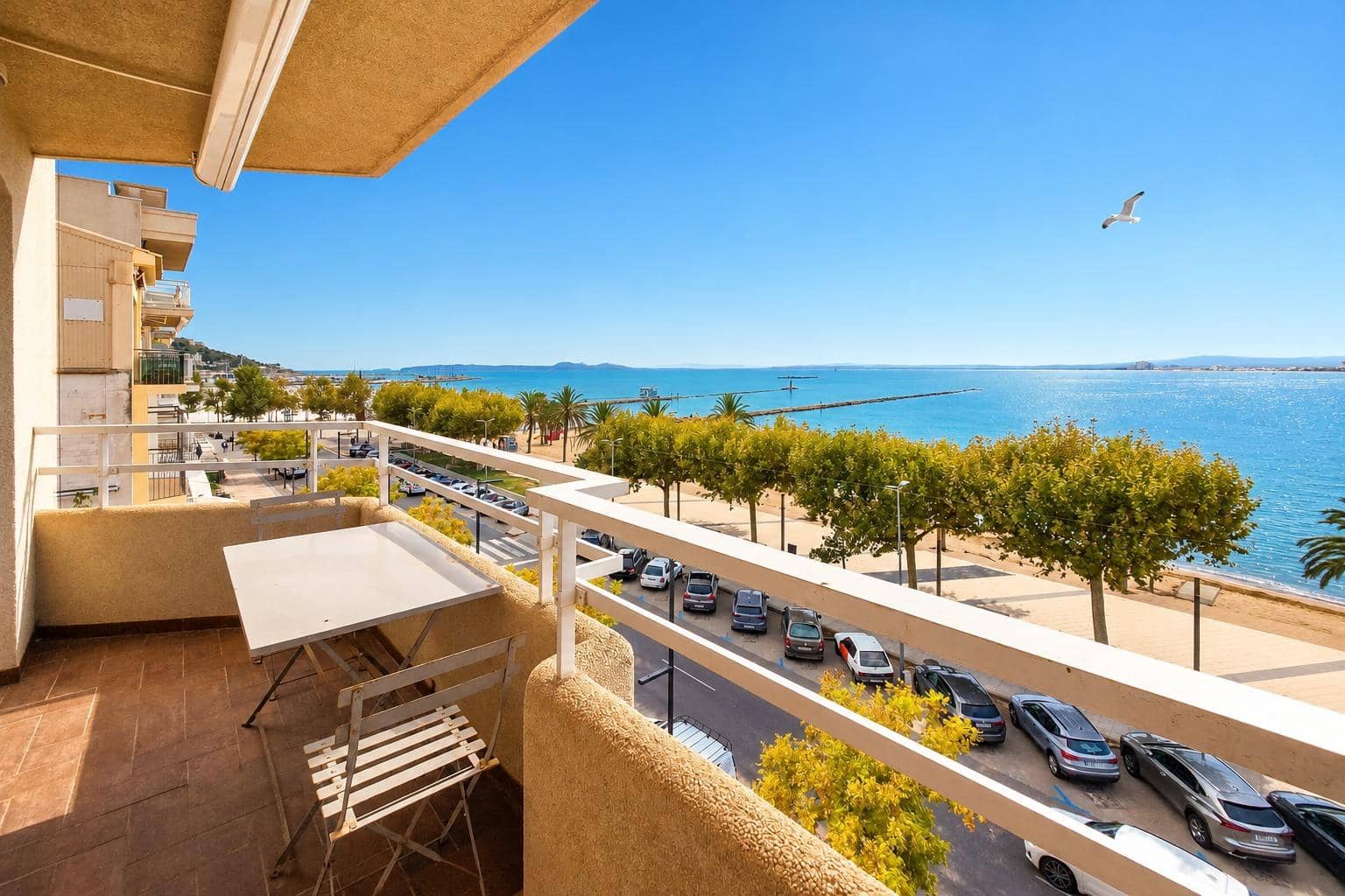 1 bedroom Apartment for rent in Roses - € 890 (Ref: 10102598)