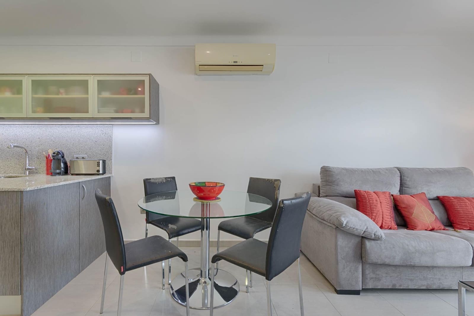 1 bedroom Apartment for rent in Roses - € 890 (Ref: 10102598)