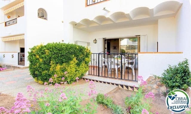 Apartamento de 2 habitaciones en Roses en venta con piscina garaje - 135.000 € (Ref: 10102599)