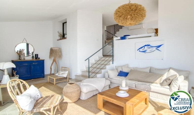 Pareado de 3 habitaciones en Roses en venta con garaje - 655.000 € (Ref: 10102600)
