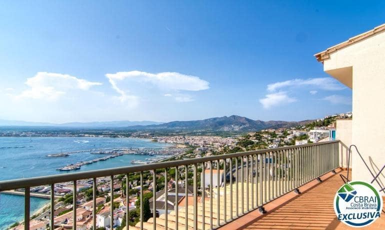 Pareado de 3 habitaciones en Roses en venta con garaje - 655.000 € (Ref: 10102600)