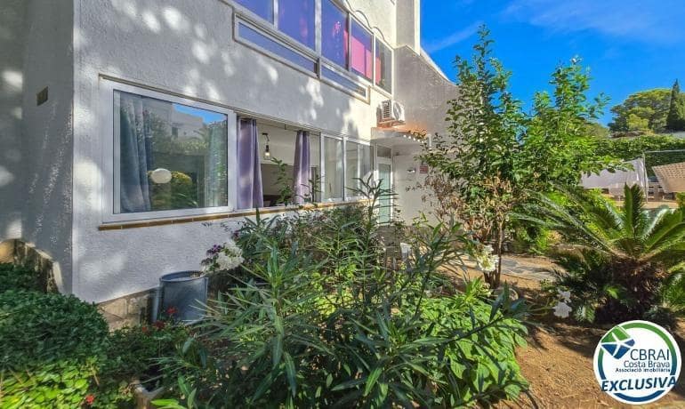 1 slaapkamer Appartement te koop in Roses met zwembad garage - € 139.500 (Ref: 10131972)
