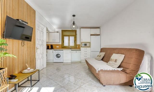 1 slaapkamer Appartement te koop in Roses met zwembad garage - € 139.500 (Ref: 10131972)