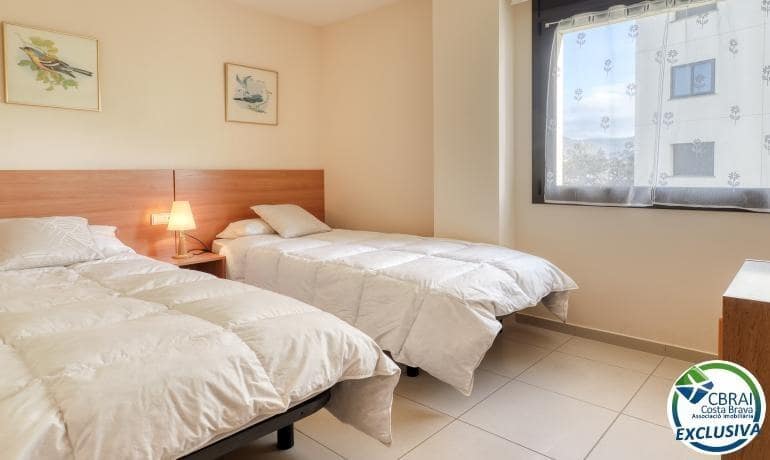 2 sovrum Lägenhet till salu i Roses med pool garage - 365 000 € (Ref: 10131973)