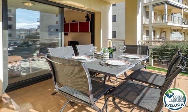 2 sovrum Lägenhet till salu i Roses med pool garage - 365 000 € (Ref: 10131973)