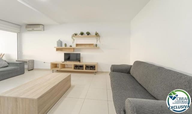 3 sovrum Lägenhet till salu i Santa Margarida, Roses med pool - 169 000 € (Ref: 10131974)