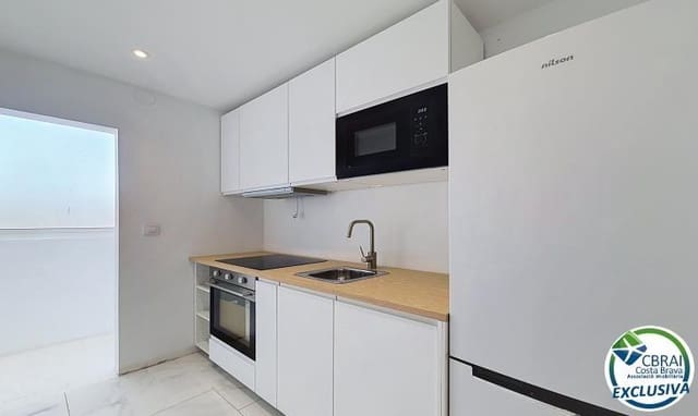 2 sovrum Lägenhet till salu i Santa Margarida, Roses - 169 000 € (Ref: 10131975)