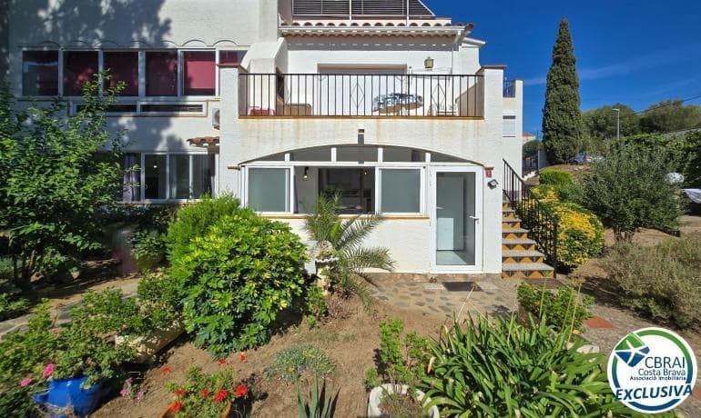 1 slaapkamer Appartement te koop in Roses met zwembad garage - € 139.500 (Ref: 10132764)