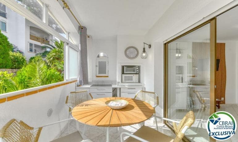 1 slaapkamer Appartement te koop in Roses met zwembad garage - € 139.500 (Ref: 10132764)