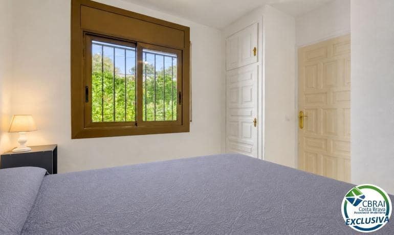 1 slaapkamer Appartement te koop in Roses met zwembad garage - € 139.500 (Ref: 10132764)