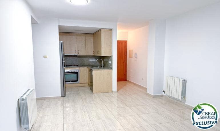 2 soveværelse Lejlighed til salg i Figueres - € 135.000 (Ref: 10139704)