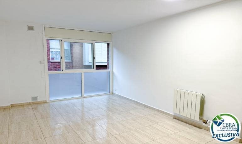 2 soveværelse Lejlighed til salg i Figueres - € 135.000 (Ref: 10139704)