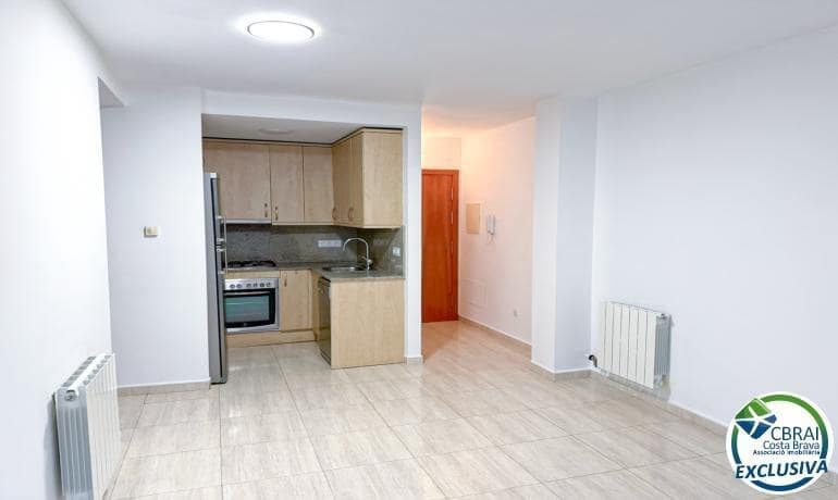 2 soveværelse Lejlighed til salg i Figueres - € 135.000 (Ref: 10139704)