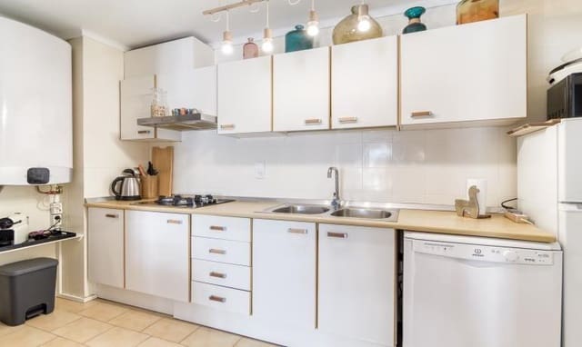 2 slaapkamer Appartement te koop in Roses - € 169.500 (Ref: 10142612)