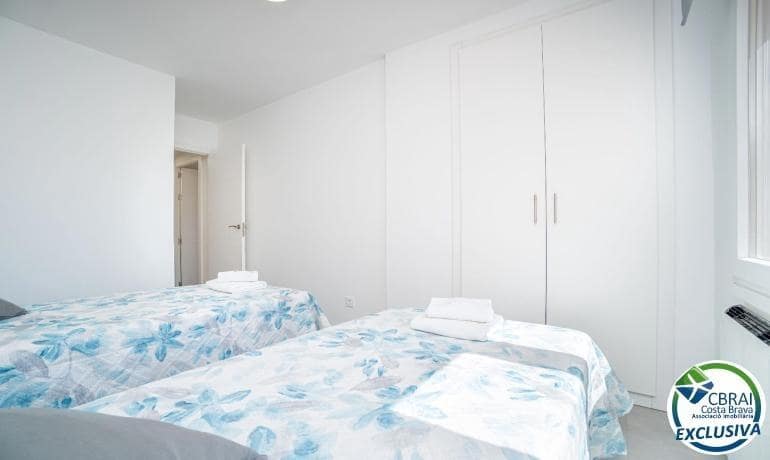 2 slaapkamer Appartement te koop in Empuriabrava met zwembad - € 257.000 (Ref: 10157884)