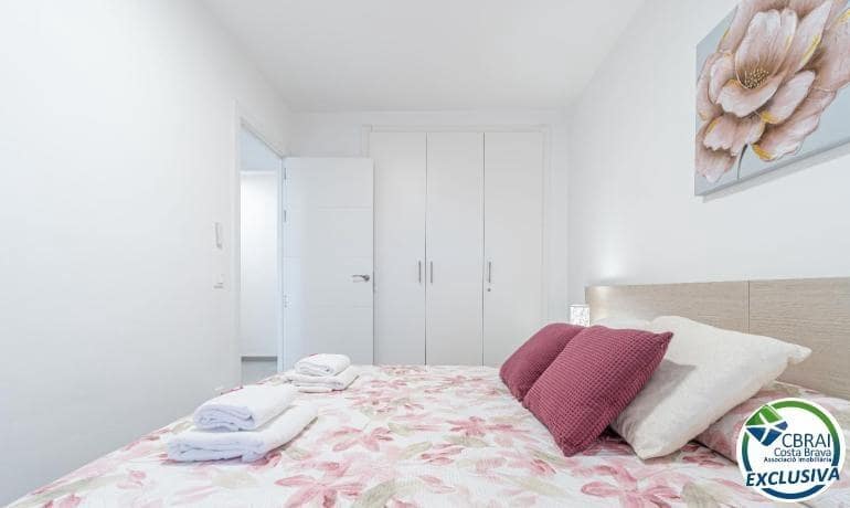 2 slaapkamer Appartement te koop in Empuriabrava met zwembad - € 257.000 (Ref: 10157884)