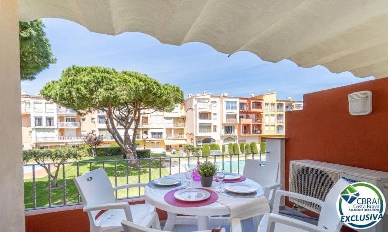 2 slaapkamer Appartement te koop in Empuriabrava met zwembad - € 257.000 (Ref: 10157884)