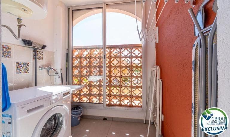 2 slaapkamer Appartement te koop in Empuriabrava met zwembad - € 257.000 (Ref: 10157884)