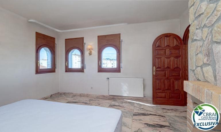 3 camera da letto Casa in vendita in Empuriabrava con piscina garage - 460.000 € (Rif: 10159671)