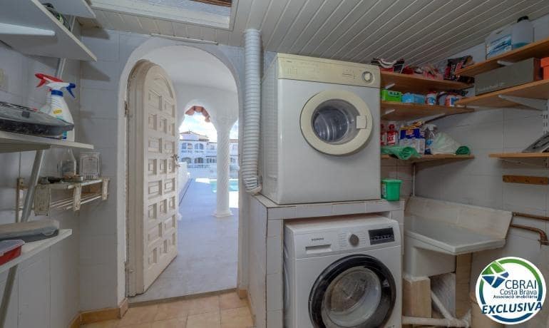 3 camera da letto Casa in vendita in Empuriabrava con piscina garage - 460.000 € (Rif: 10159671)