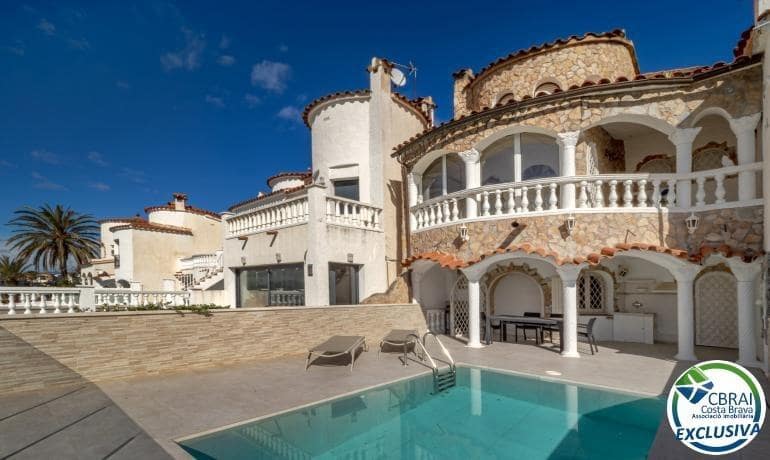 3 camera da letto Casa in vendita in Empuriabrava con piscina garage - 460.000 € (Rif: 10159671)