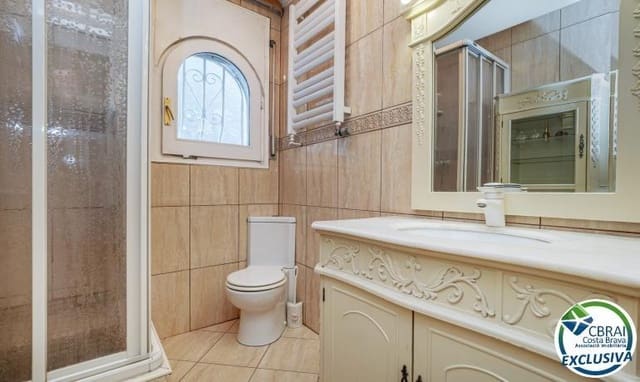 3 camera da letto Casa in vendita in Empuriabrava, Castelló d'Empúries con piscina garage - 460.000 € (Rif: 10159671)