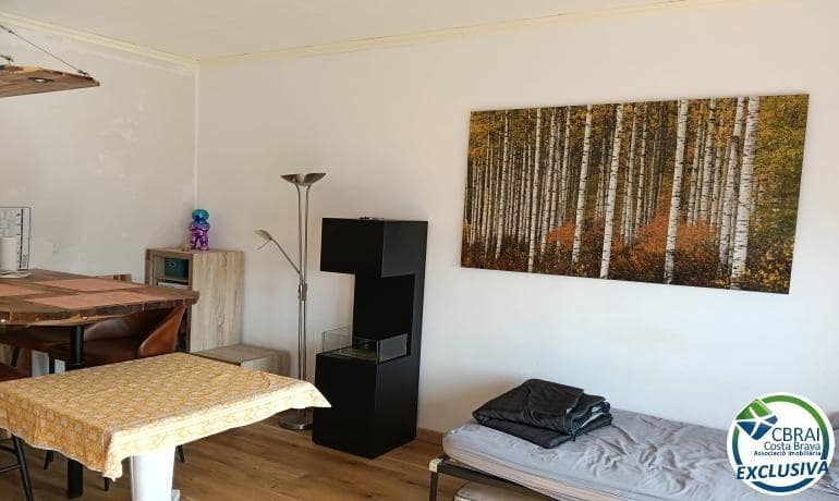 1 soverom Leilighet til salgs i Roses med svømmebasseng garasje - € 139 000 (Ref: 10173930)