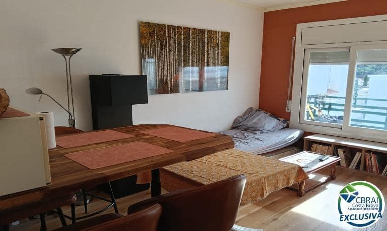 1 soverom Leilighet til salgs i Roses med svømmebasseng garasje - € 139 000 (Ref: 10173930)
