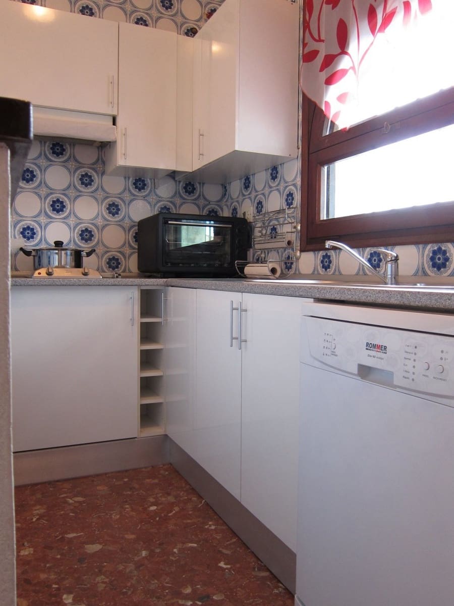 2 bedroom Villa for sale in Santa Margarida with garage - € 336,000 (Ref: 6288081)