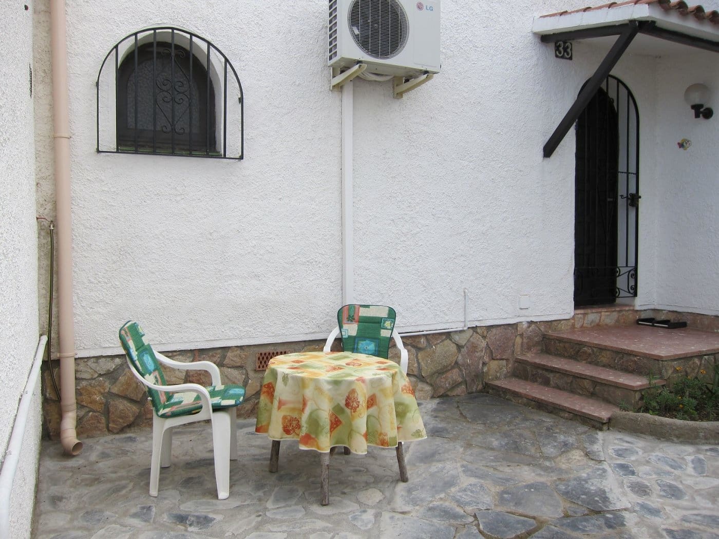 2 bedroom Villa for sale in Santa Margarida with garage - € 336,000 (Ref: 6288081)