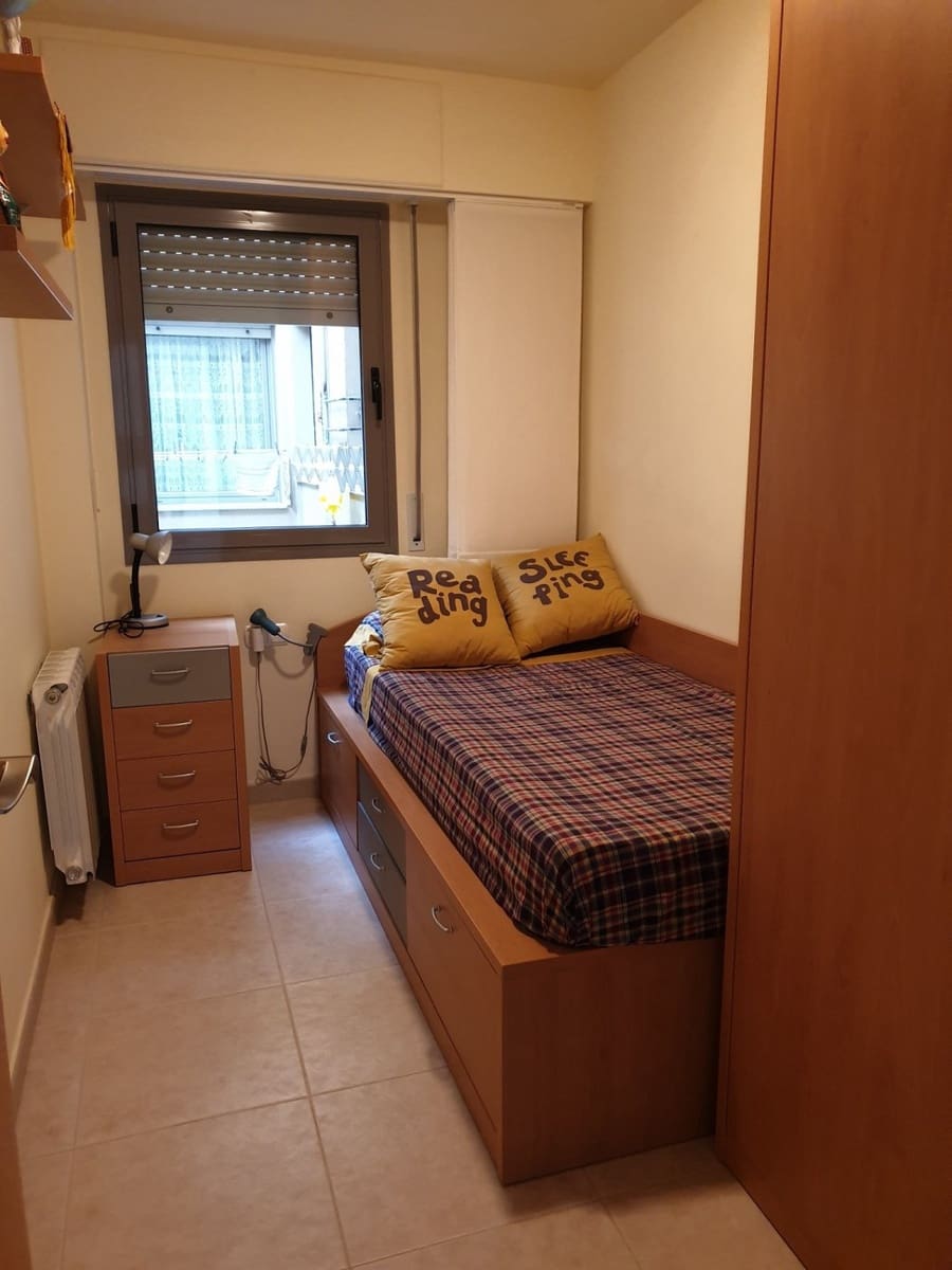 3 bedroom Apartment for rent in Roses with garage - € 870 (Ref: 6466829)