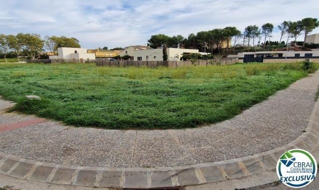 Building Plot for sale in Garriguella - € 210,000 (Ref: 7200143)