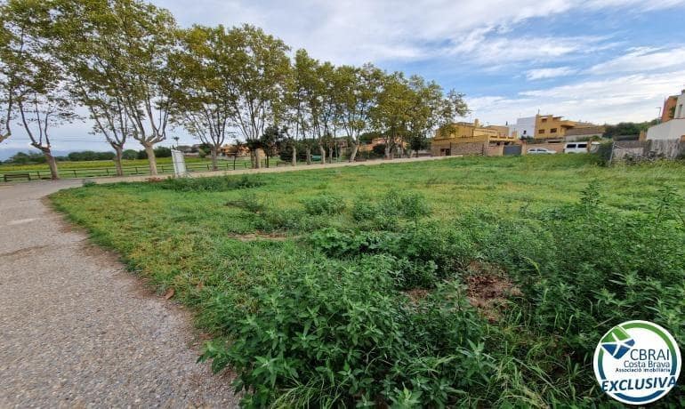 Building Plot for sale in Garriguella - € 210,000 (Ref: 7200143)