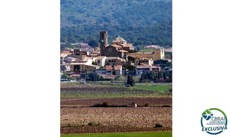 Building Plot for sale in Garriguella - € 210,000 (Ref: 7200143)