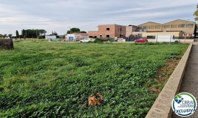 Building Plot for sale in Garriguella - € 210,000 (Ref: 7200143)