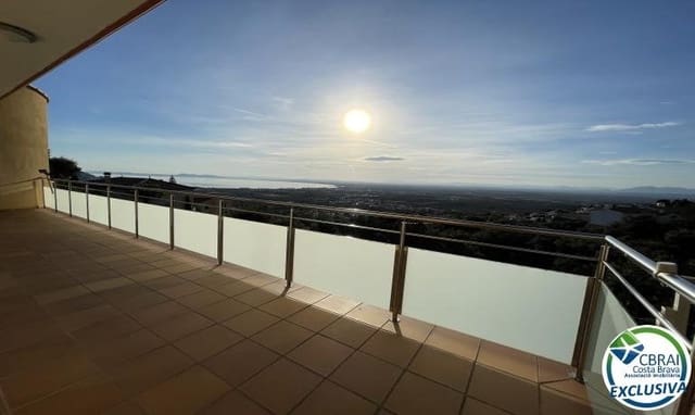 4 bedroom Finca/Country House for sale in El Mas Fumats, Roses with pool - € 780,000 (Ref: 7362924)